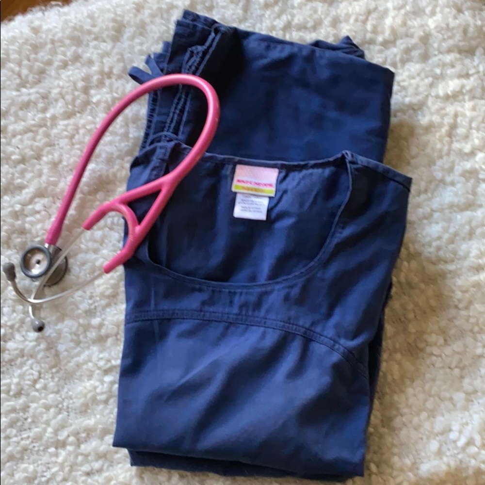 1 set: Cherokee scrubs size extra small